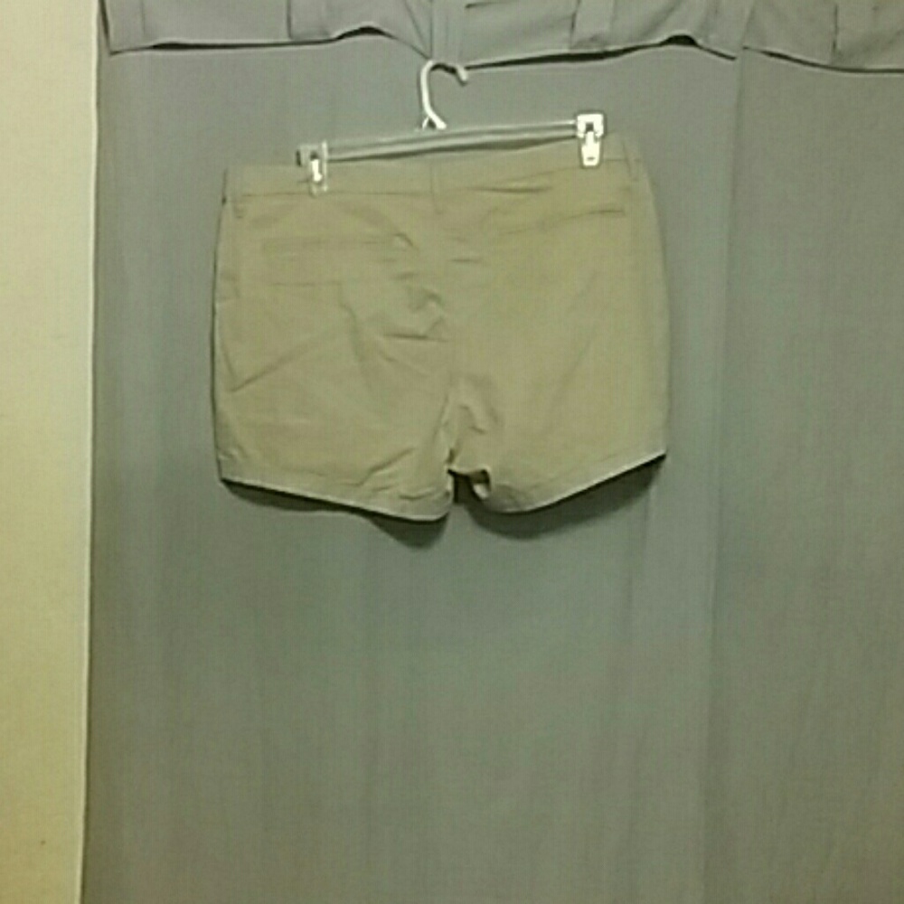 Shorts - Picture 2 of 2